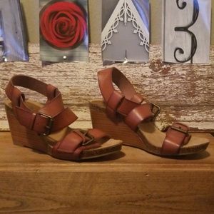 Wedge sandals